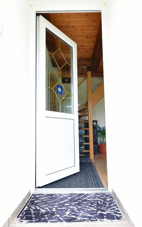 Rooms Toni Селище Дрезницко Екстериор снимка