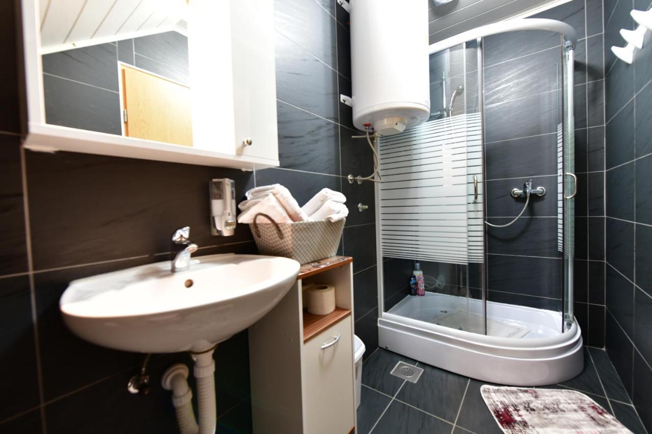 Rooms Toni Селище Дрезницко Екстериор снимка